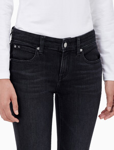 Buy 여성 바디핏 5 포켓 앵클 블랙 데님 in color WASHED BLACK LOGO LACE