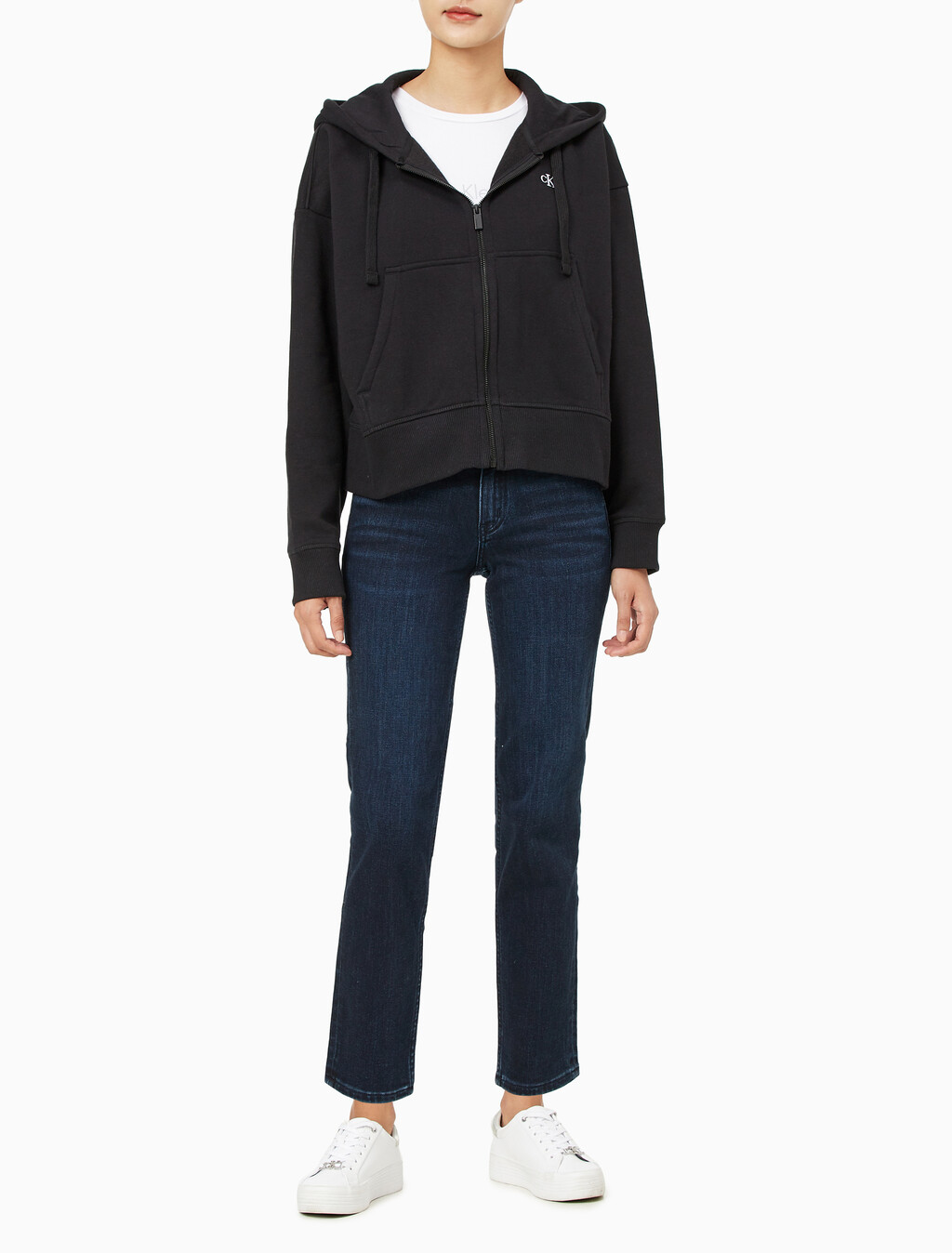 Buy 여성 아카이브 릴렉스핏 CK 스몰 로고 크롭 기모 후드 집업 in color BLACK BEAUTY