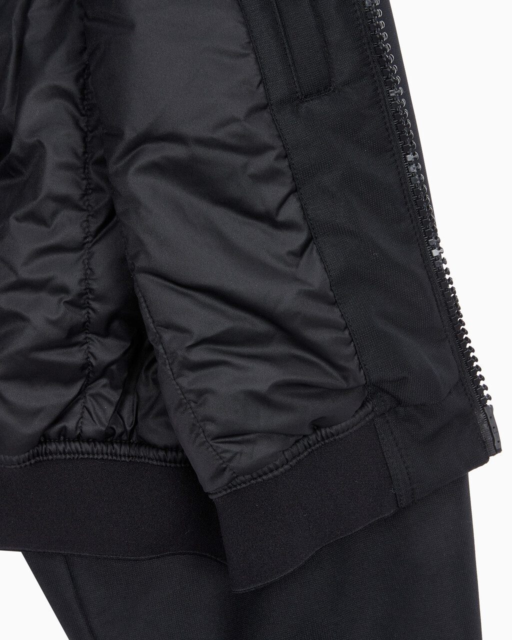 Buy 여성 크롭 패디드 재킷 in color BLACK