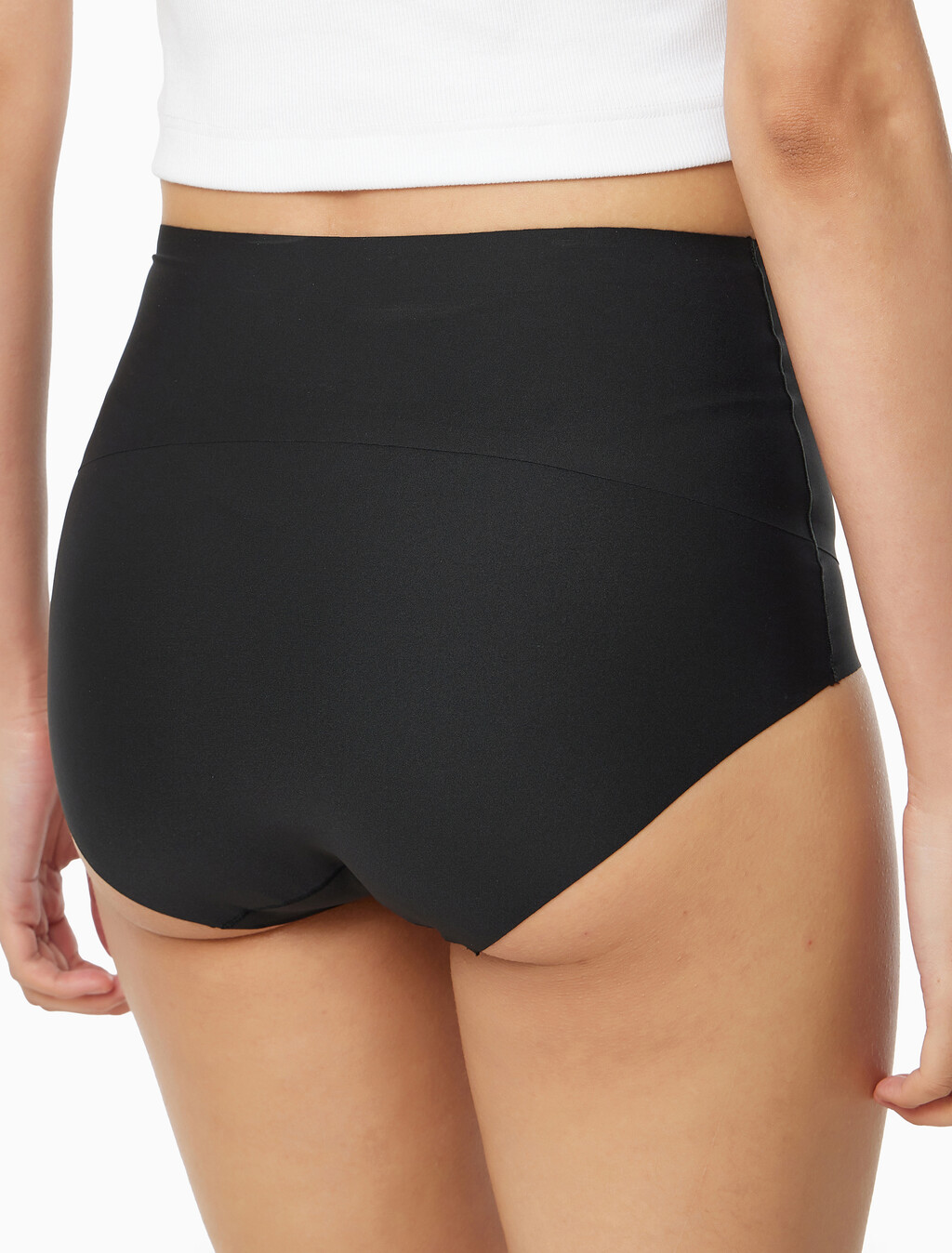 Buy 여성 세컨 스킨 스무싱 브리프 in color BLACK