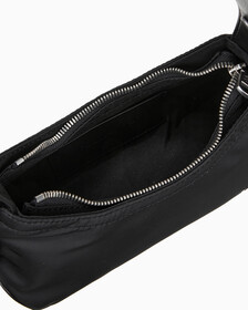 Buy 여성 CKJ 스컬티드 믹스 라운드 숄더백 in color BLACK