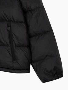 Buy 유니섹스 숏 푸퍼 다운 in color BLACK