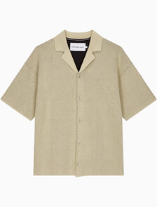 Buy 남성 캠프 카라 텍스처 반팔 스웨터 in color PALE KHAKI