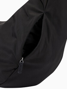 Buy 남성 CK 핀치드 나일론 호보백 in color BLACK
