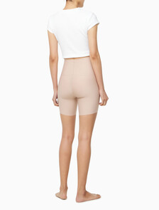 Buy 여성 세컨 스킨 스무싱 쇼츠 in color CEDAR