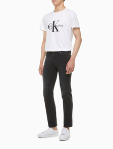 Buy 남성 바디핏 스트레치 블랙 데님 in color WASHED BLACK LOGO LACE