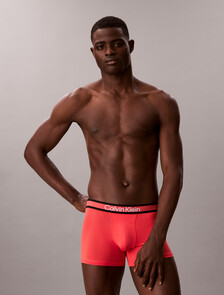 Buy 남성 아이콘 엑티브 메쉬 트렁크 in color Coral