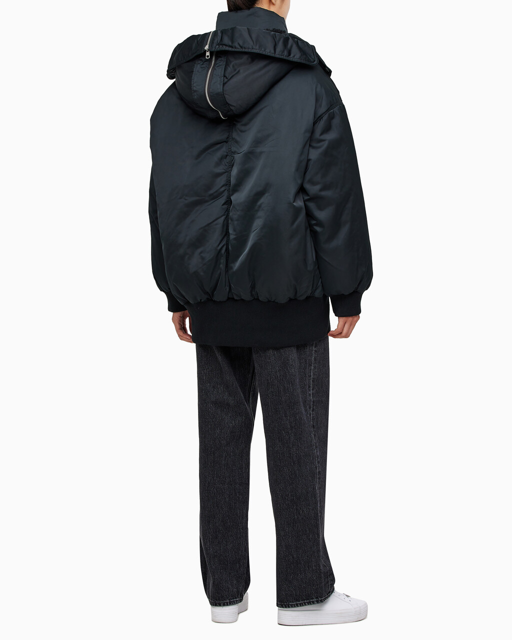 Buy 여성 아카이브 오버사이즈 후디 보머 패딩 in color CK BLACK