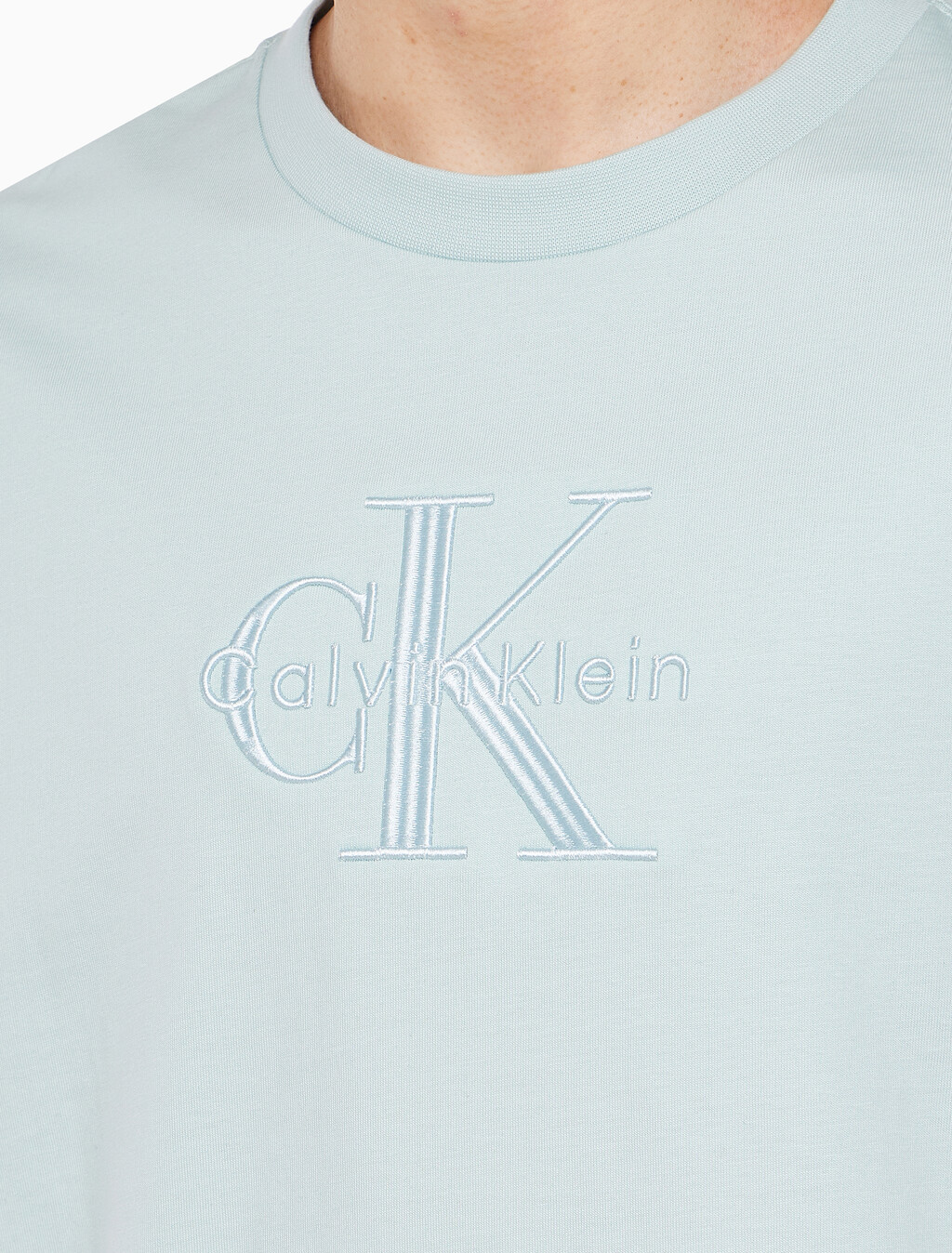 Buy 남성 릴렉스핏 히어로 모노그램 로고 반팔 티셔츠 in color HARBOR GRAY