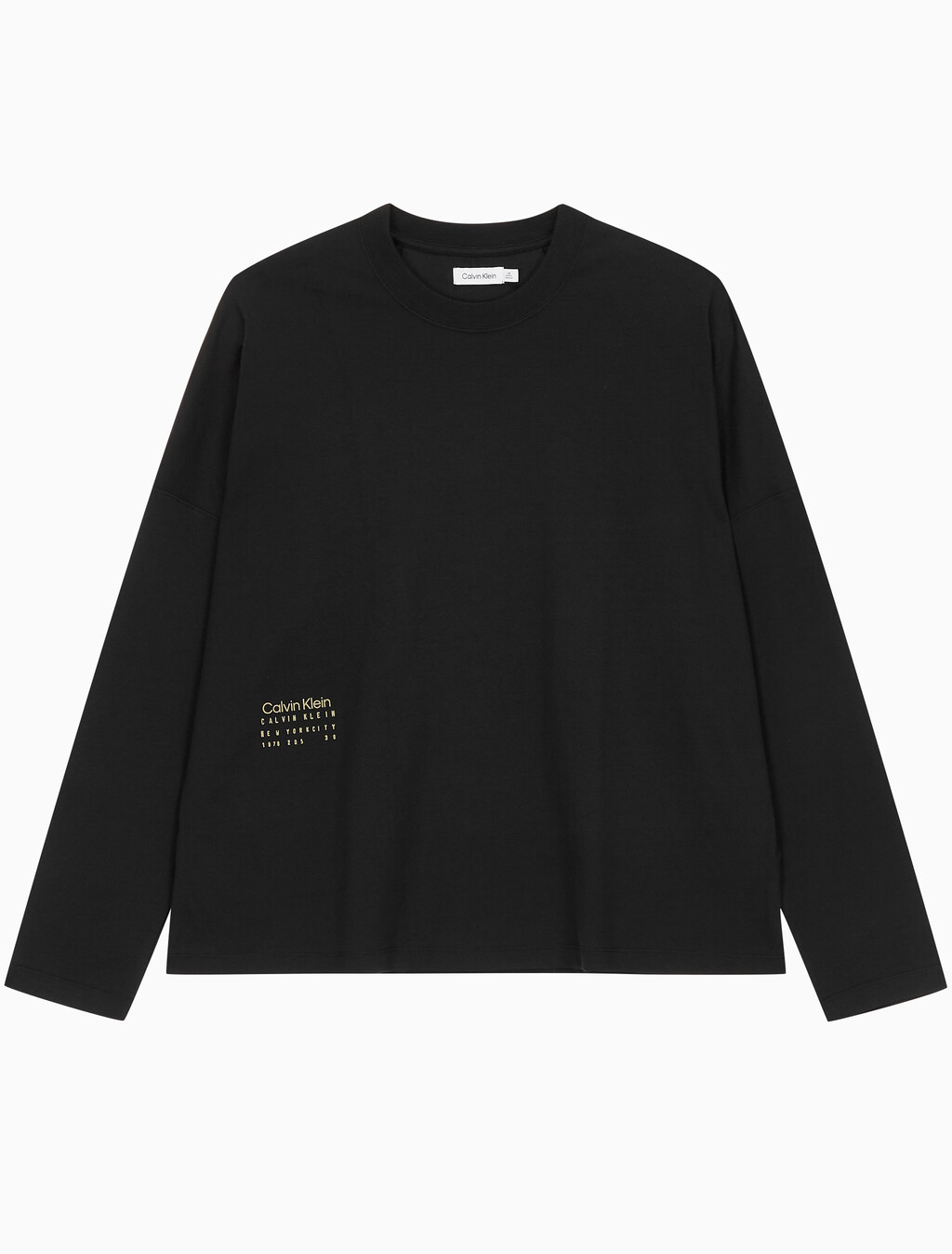 Buy 남성 롱슬리브 플로랄 스터디 크루넥 티 in color BLACK BEAUTY