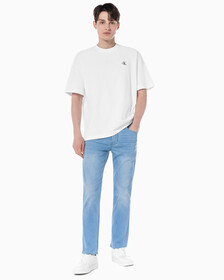 Buy 남성슬림 스트레이트 핏 크롭 라이트블루 37.5 기능성 데님 in color 028A CHALKY BLU