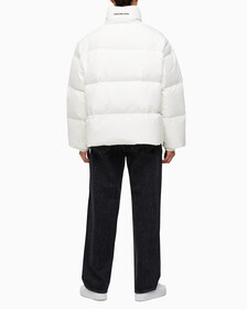 Buy 여성 숏 렝스 스탠드 카라 푸퍼 다운 재킷 in color WHITE