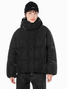 Buy 여성 디터쳐블 후디 다운 푸퍼 in color CK BLACK