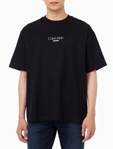 Buy 남성 릴렉스핏 CKJ 그래픽 반팔 티셔츠 in color BLACK