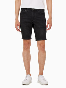 Buy 남성 37.5 기능성 레귤러 블랙 데님 쇼츠 in color WASHED BLACK LOGO LACE