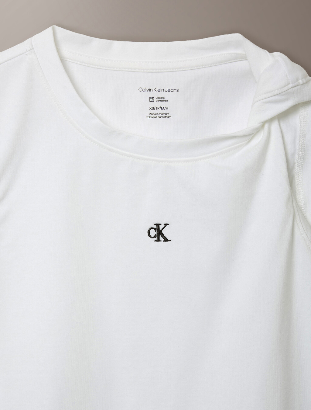 Buy 여성 쿨링 저지 트위스트 숄더 탱크 in color BRIGHT WHITE