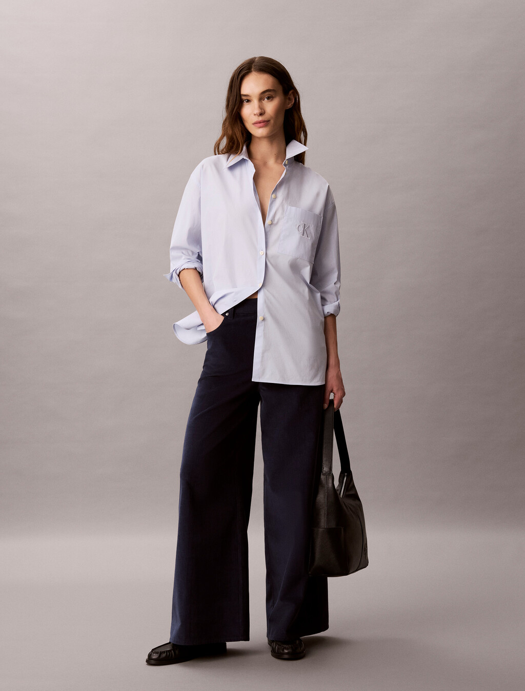 Buy 여성 코듀로이 와이드 레그 팬츠 in color DARK SAPPHIRE