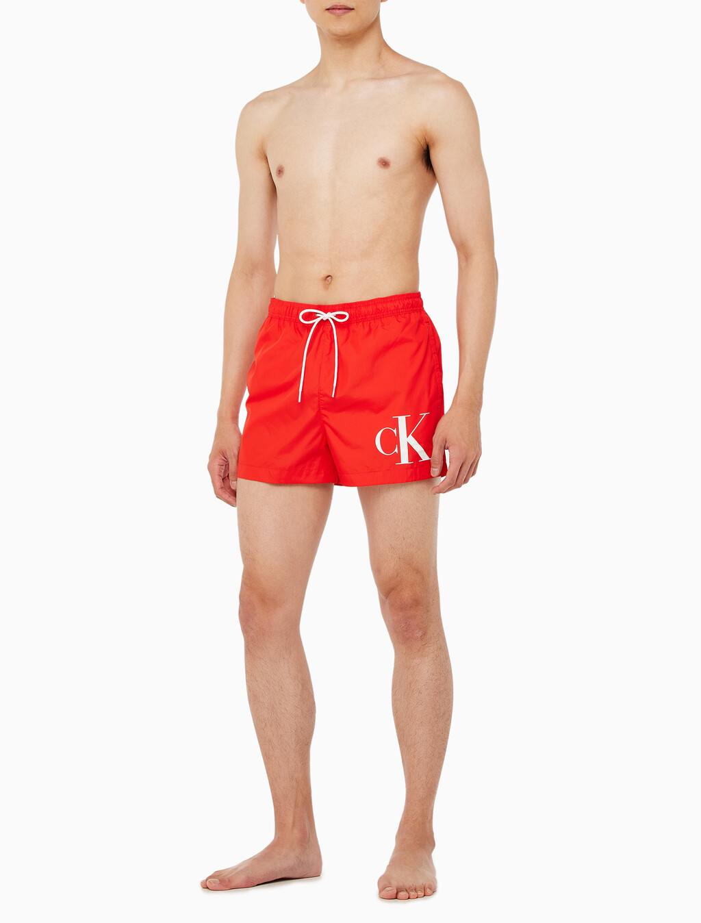 Buy 남성 CKJ 모노그램 스윔 쇼츠 in color RED