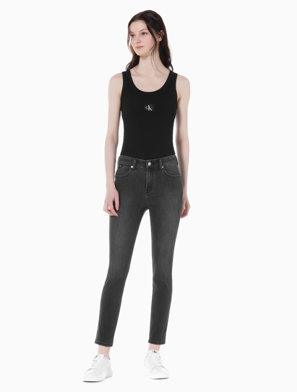 Buy 여성 하이라이즈 스키니핏 앵클 블랙 37.5 기능성 데님 in color WASHED BLACK LOGO LACE