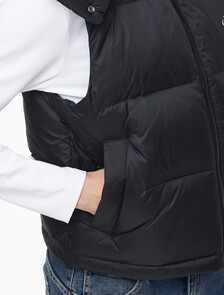 Buy 여성 에센셜 미드 웨잇 다운 베스트 in color BLACK