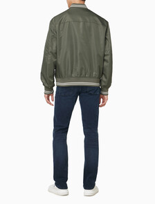 Buy 남성 티핑 디테일 히어로 패딩 보머 in color DUSTY OLIVE