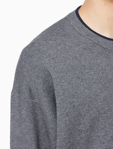 Buy 남성 엠보스드 로고 크루넥 스웨터 in color MEDIUM GREY HEATHER