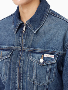Buy 여성 크롭 미드 블루 데님 자켓 in color denim