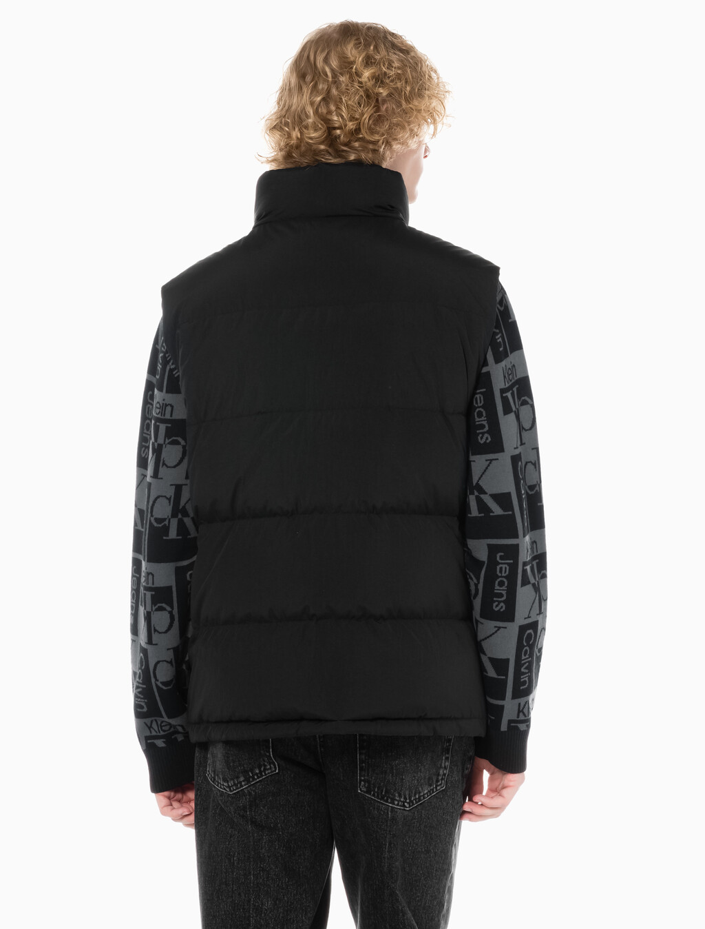Buy 남성 에센셜 다운 베스트 in color CK BLACK