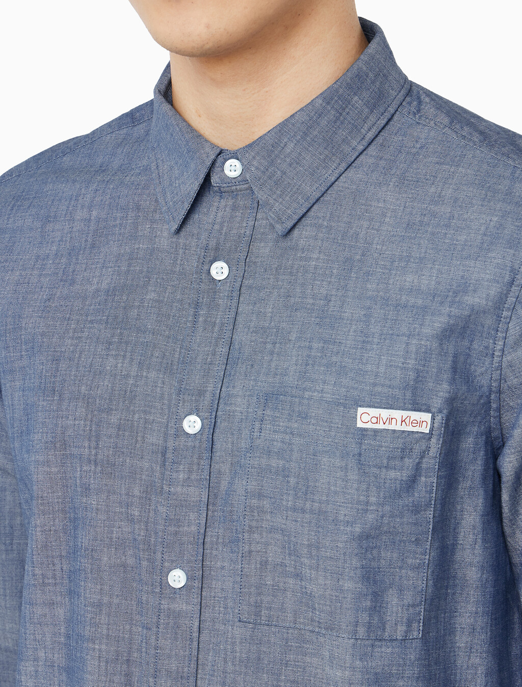 Buy 챔브레이 클래식 셔츠 in color Deep Indigo Blue