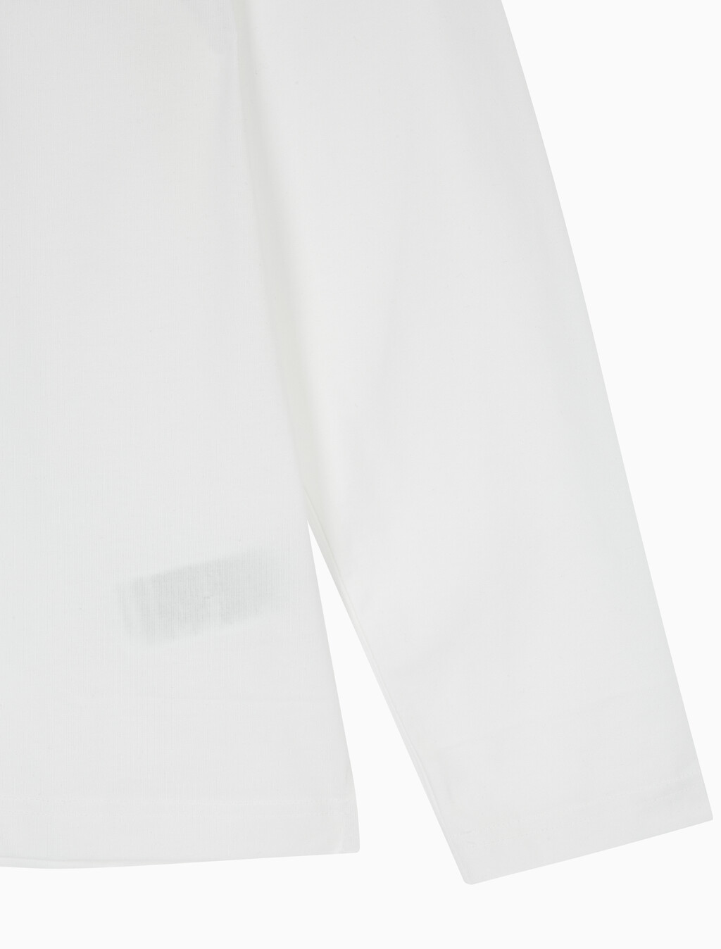Buy 남성 레귤러핏 그래픽 로고 긴팔 티셔츠 in color BRIGHT WHITE