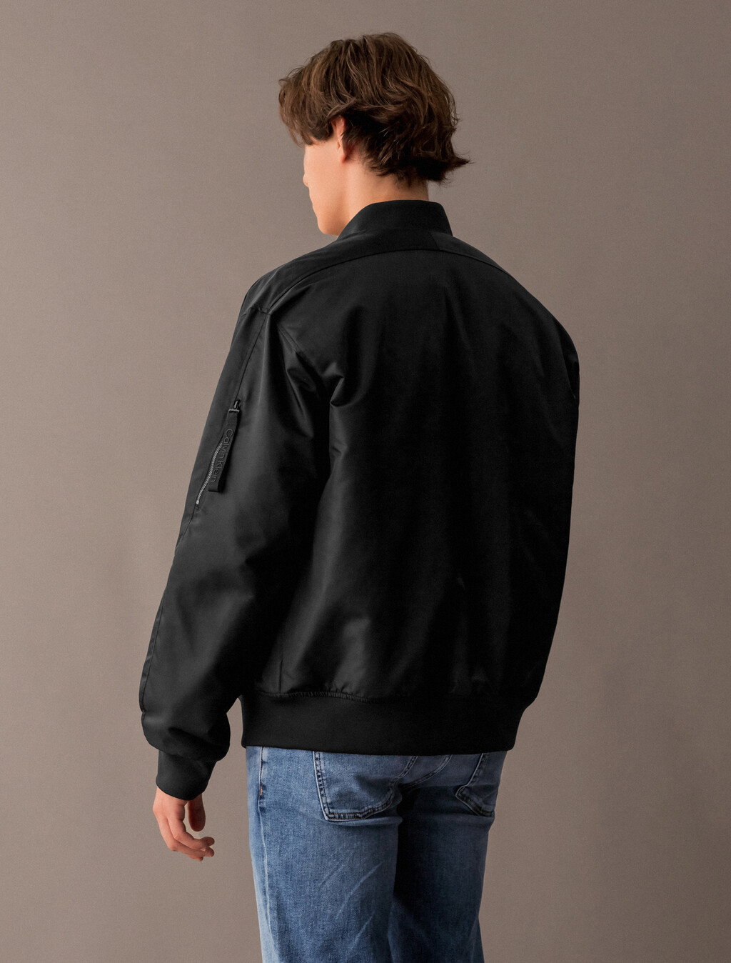 Buy 남성 히어로 봄버 자켓 in color BLACK