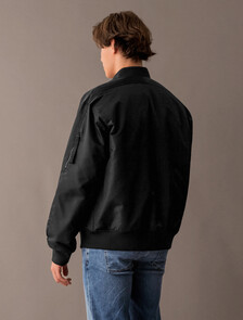 Buy 남성 히어로 봄버 자켓 in color BLACK