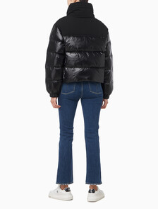 Buy 여성 매트 블라킹 샤인 다운 자켓 in color BLACK