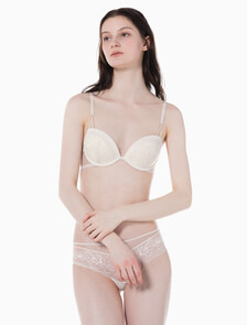 Buy 여성 CK 블랙 브라이덜 AF 플런지 푸쉬업 브라(ADD A SIZE) in color PINK IVORY