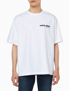 Buy 남성 릴렉스핏 바우하우스 로고 반팔 티셔츠 in color BRILLIANT WHITE