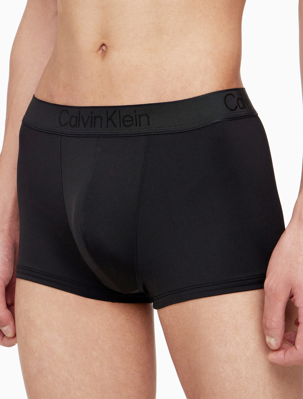 Buy 남성 CK 블랙 웰니스 로우라이즈 드로즈 in color BLACK