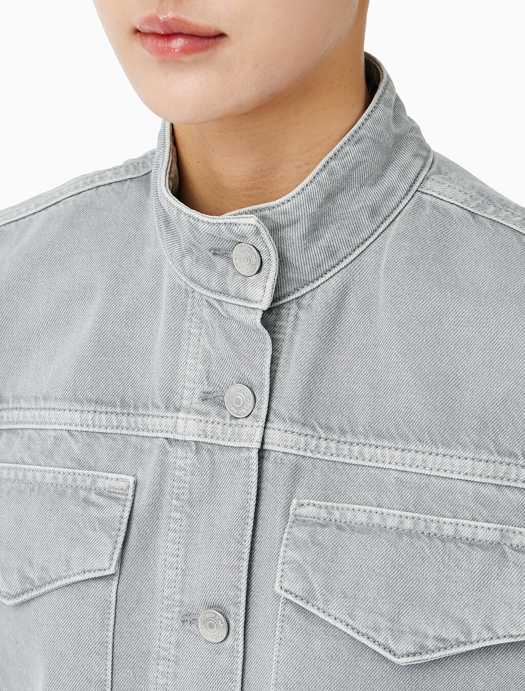 Buy 여성 유틸리티 필드 베스트 in color Grey