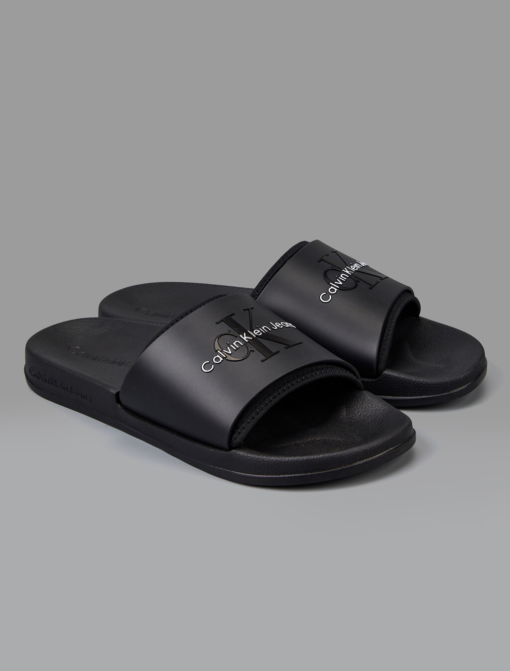 Buy 남성 노리치 슬리퍼 in color BLACK