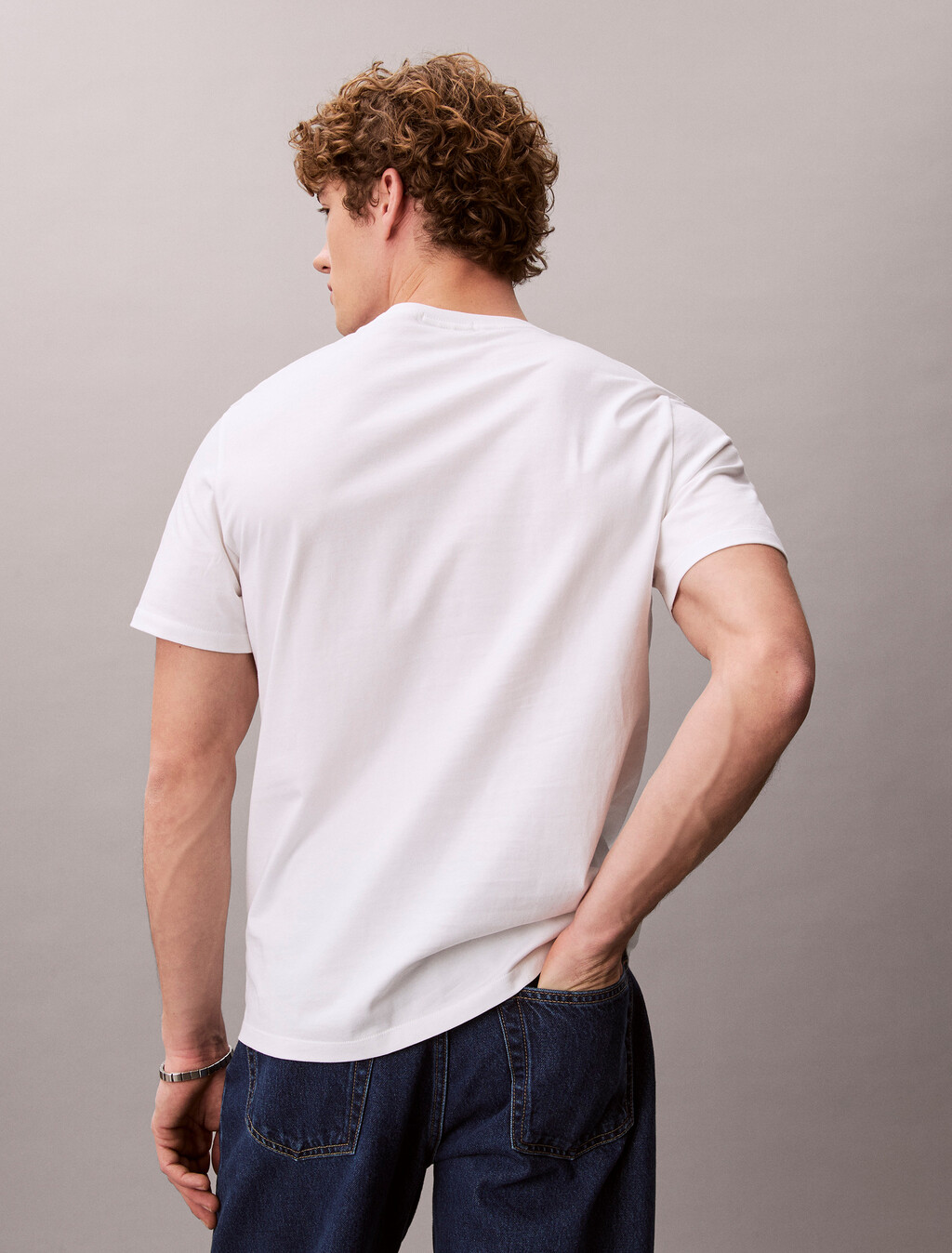 Buy 남성 20S 저지 클래식 마이크로 모노로고 티 in color BRIGHT WHITE