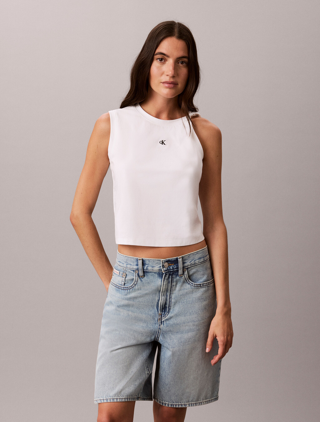 Buy 여성 쿨링 저지 트위스트 숄더 탱크 in color BRIGHT WHITE