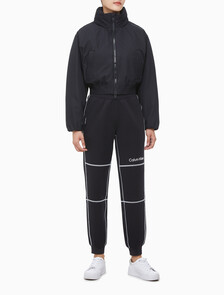 Buy 여성 크롭 패디드 재킷 in color BLACK