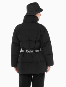 Buy 여성 벨트 롱 푸퍼 in color CK BLACK