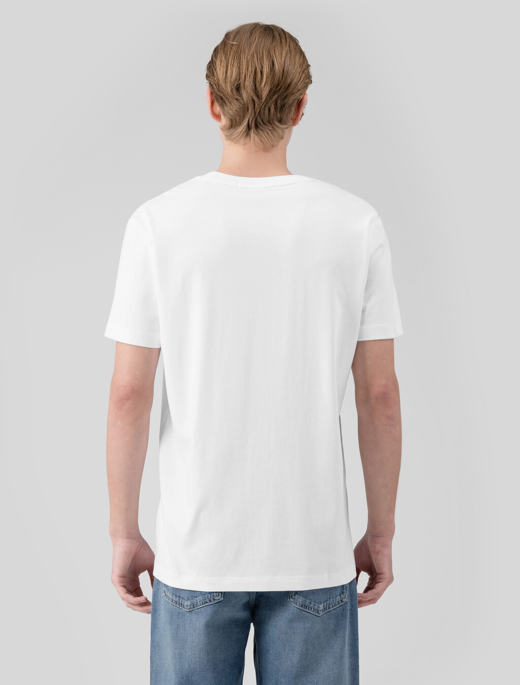 Buy 남성 레귤러핏 모노그램 엠브로이더리 로고 반팔 티셔츠  in color BRIGHT WHITE