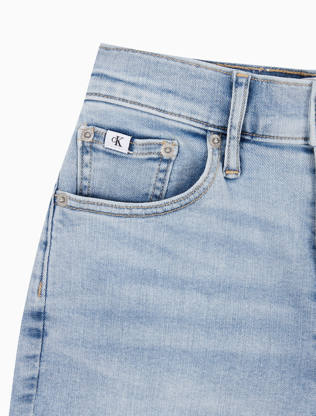 Buy 여성 하이라이즈 데님 쇼츠 in color CHALKY BLUE