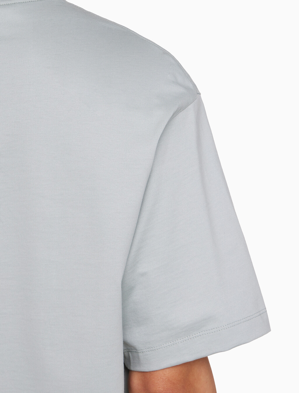 Buy 남성 릴렉스핏 히어로 모노그램 로고 반팔 티셔츠 in color PURITAN GRAY