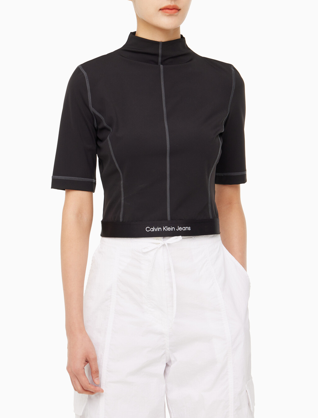 Buy 여성 밴드로고 하이넥 반팔 티셔츠 in color CK BLACK