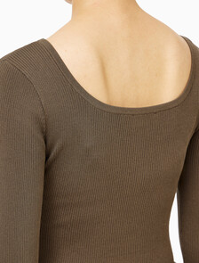 Buy 여성 립 스웨터 in color BROWN