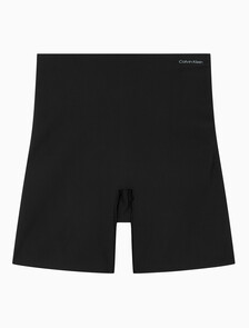 Buy 여성 스테이-풋 메쉬 메쉬 쇼츠 in color BLACK