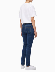 Buy 여성 하이라이즈 스키니핏 기모 미드블루 데님 in color MID BLUE BACK EMBRO