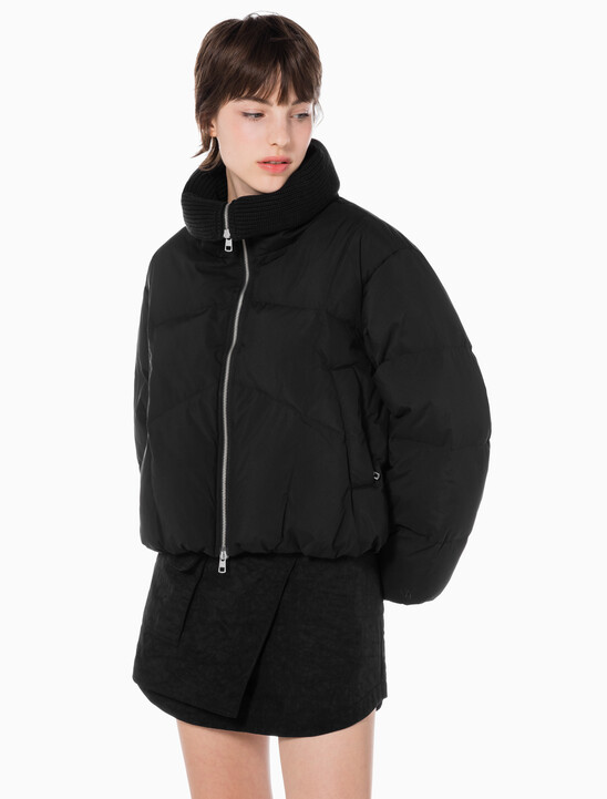 여성 숏다운 와이드넥 푸퍼